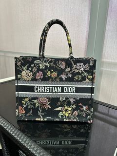 Dior - Large Dior Book Tote Latte Multicolor Dior Jardin d'hiver Embroidery (42 x 35 x 18.5 cm) - Women