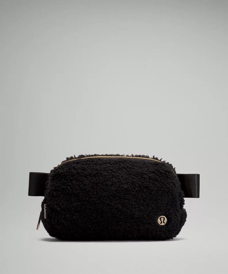 Lululemon hotsell everyday bag