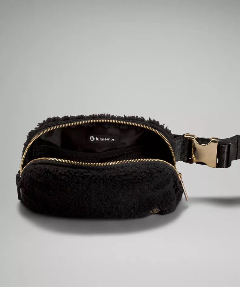 Lululemon Everyday Belt Bag - Fleece, Women's Fashion, Bags & Wallets, Purses & Pouches on Carousell Lululemon Everyday Belt Bag - Fleece, Women's Fashion, Bags & Wallets, Purses & Pouches on Carousell