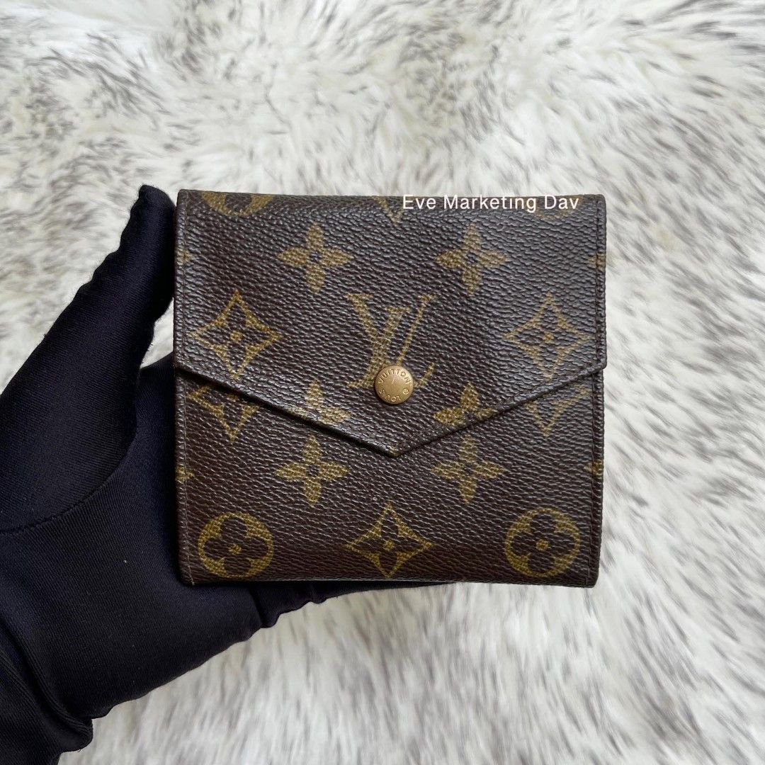 LV Wallet For Men, Luxury, Bags & Wallets on Carousell