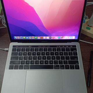 MACBOOK  PRO 13 IN 2017(TOUCHBAR) RAM16 SSD512 i5 VGA INTEL minus lyar ws