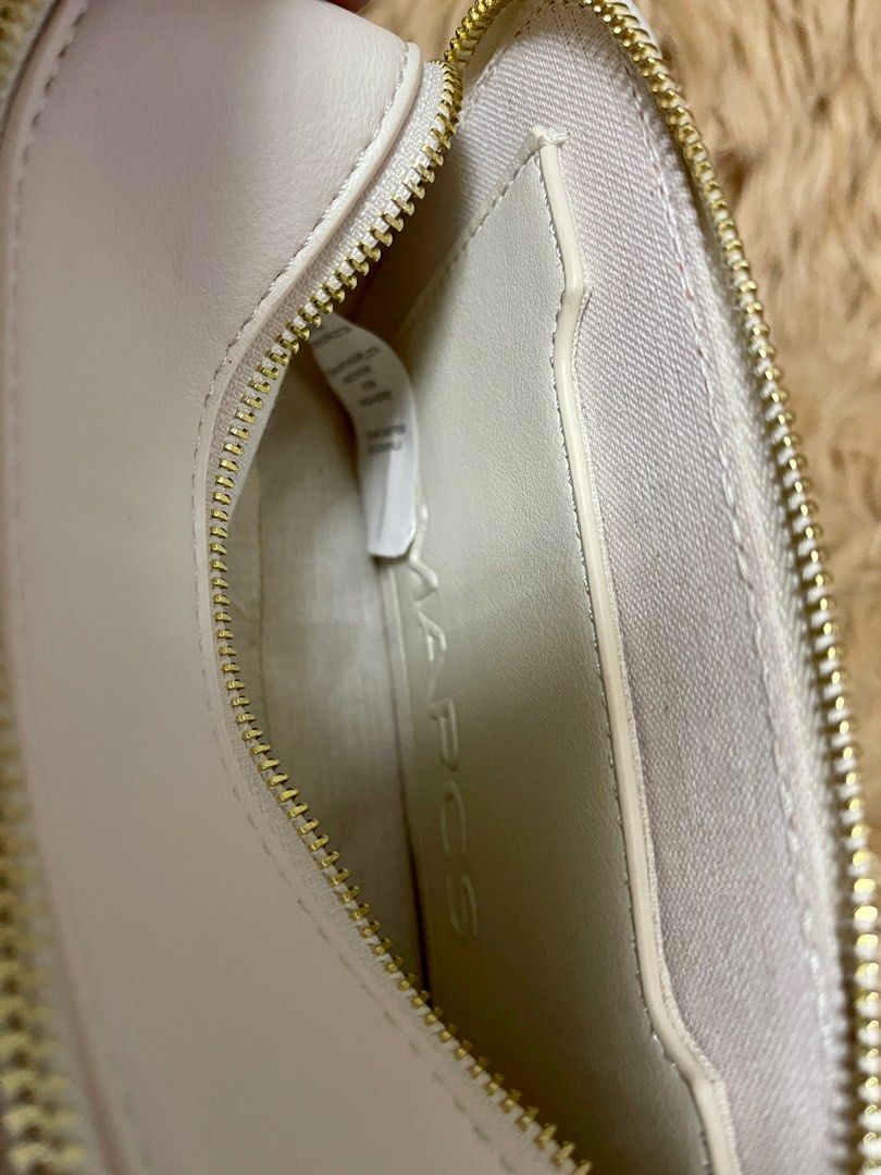 Marcs Budapest Camera Crossbody Bag In White, Women's Fashion, Bags