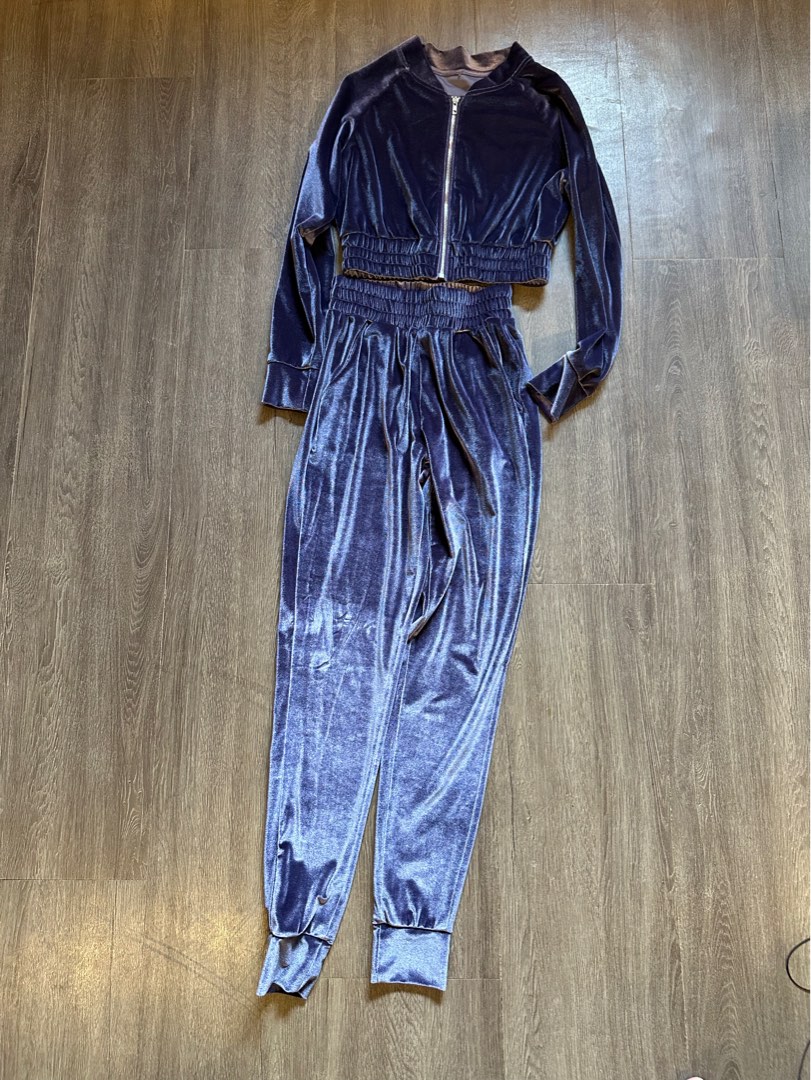 matching nike tracksuit