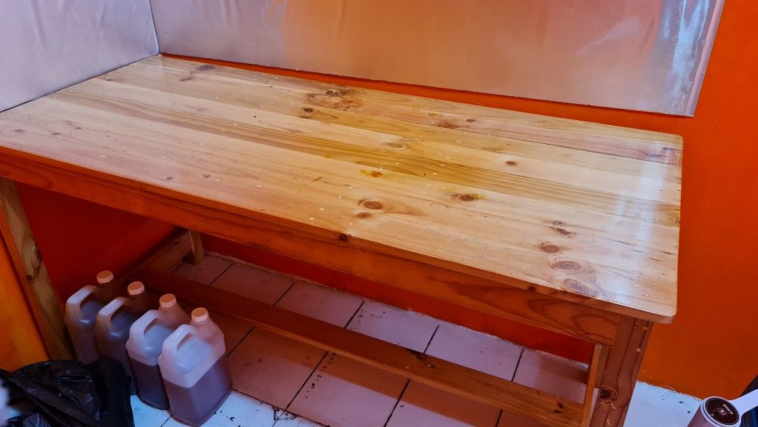 Meja kayu / meja dapur, Perabotan Rumah di Carousell