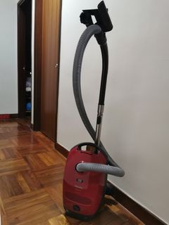 （分類：）位於 。 由 louislflo 提交（商品編號 1253306749，圖片 1）。簡介： 。