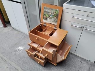 Mini cabinet