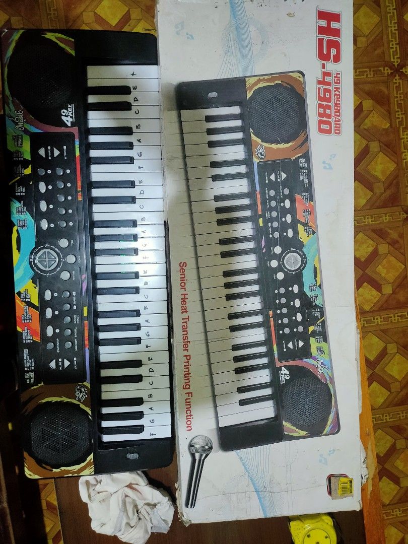 Mini piano (Category: Musical Instruments) located in Rizal. Submitted by jhonash (Listing ID 1253206550, Image 3). Description: still working..no deffect.size 25×9 inch..