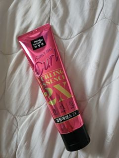 (Category: ) located in . Submitted by bubblemilktay (Listing ID 1253188126, Image 1). Description: .