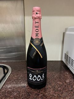 Moet Chandon 2008 Champagne