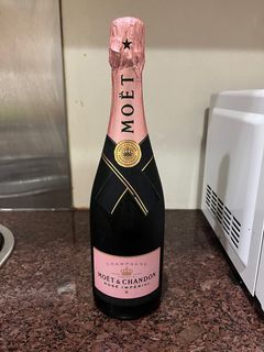 Moet Chandon champagne rose