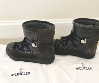 Moncler Snow Boots (Size 35)