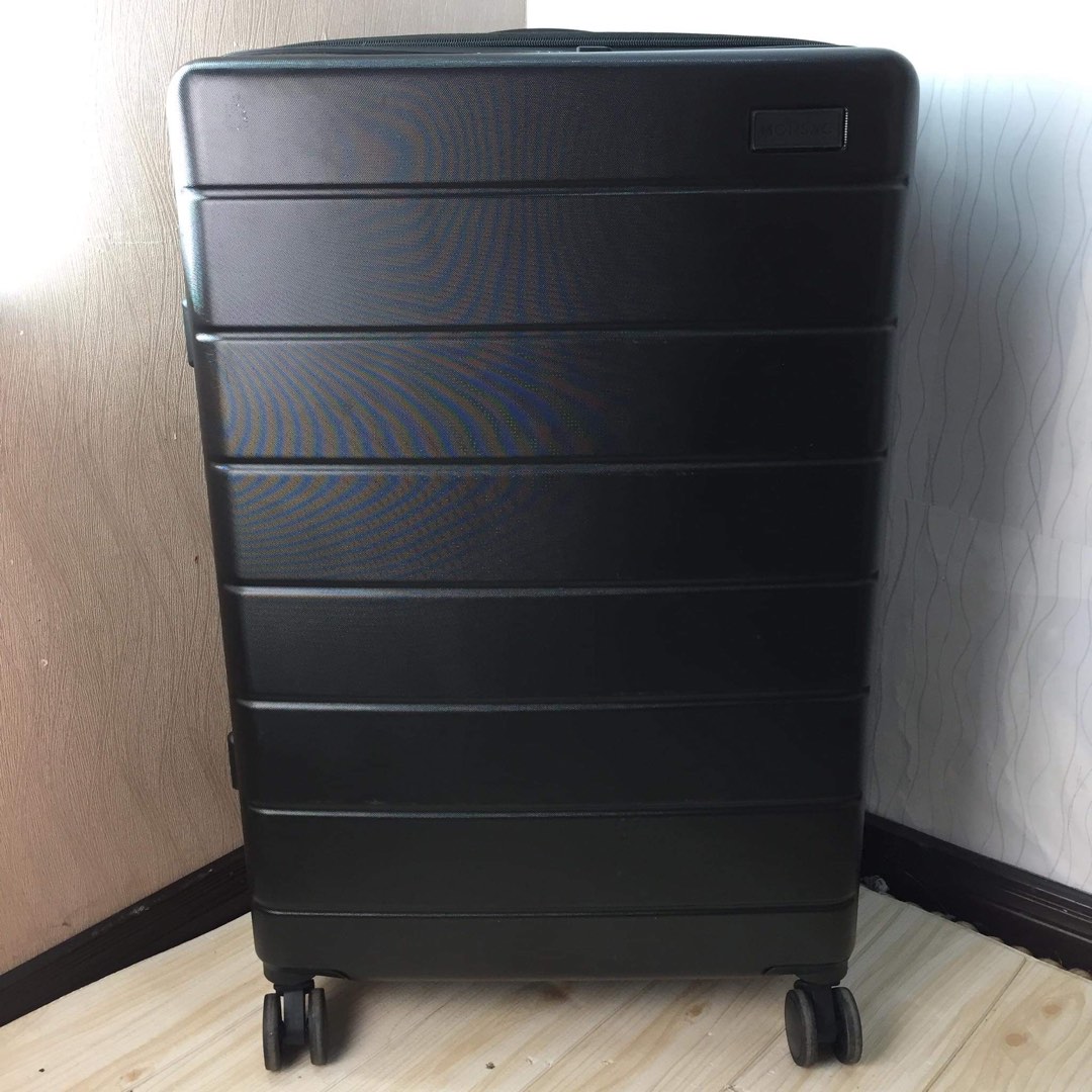 MONSAC Medium Hardshell Travel Luggage Carrier Suitcase (Black