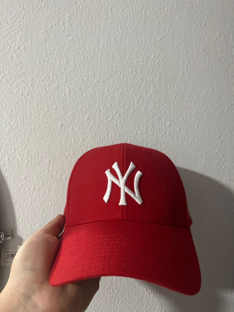 New Era, Accessories, Red Yankees Hat Barely Used