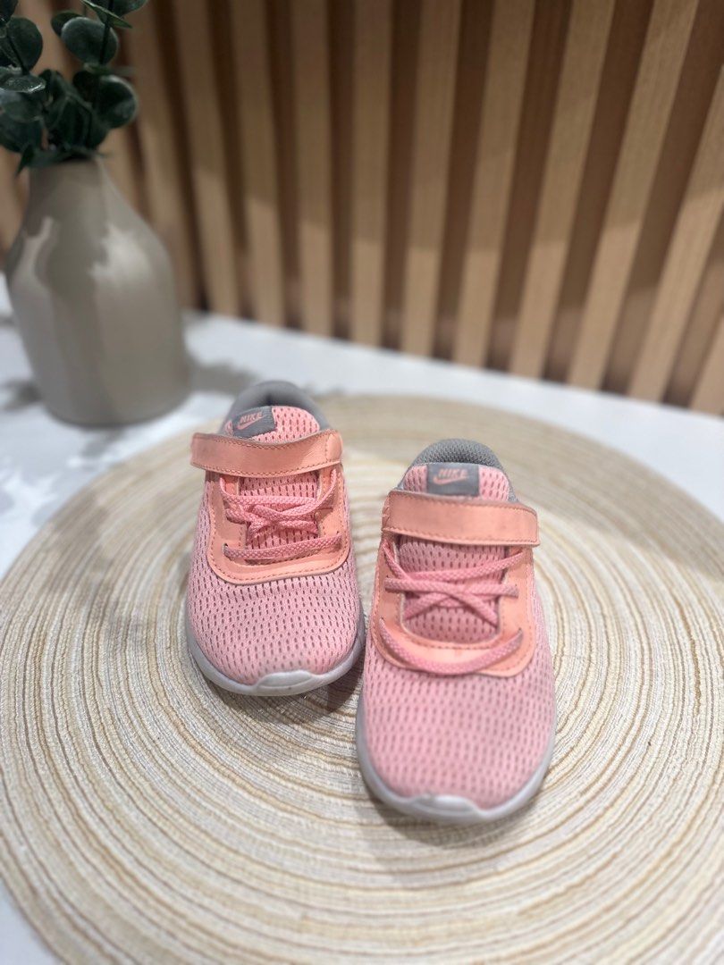 baby girl nike shoes size 1