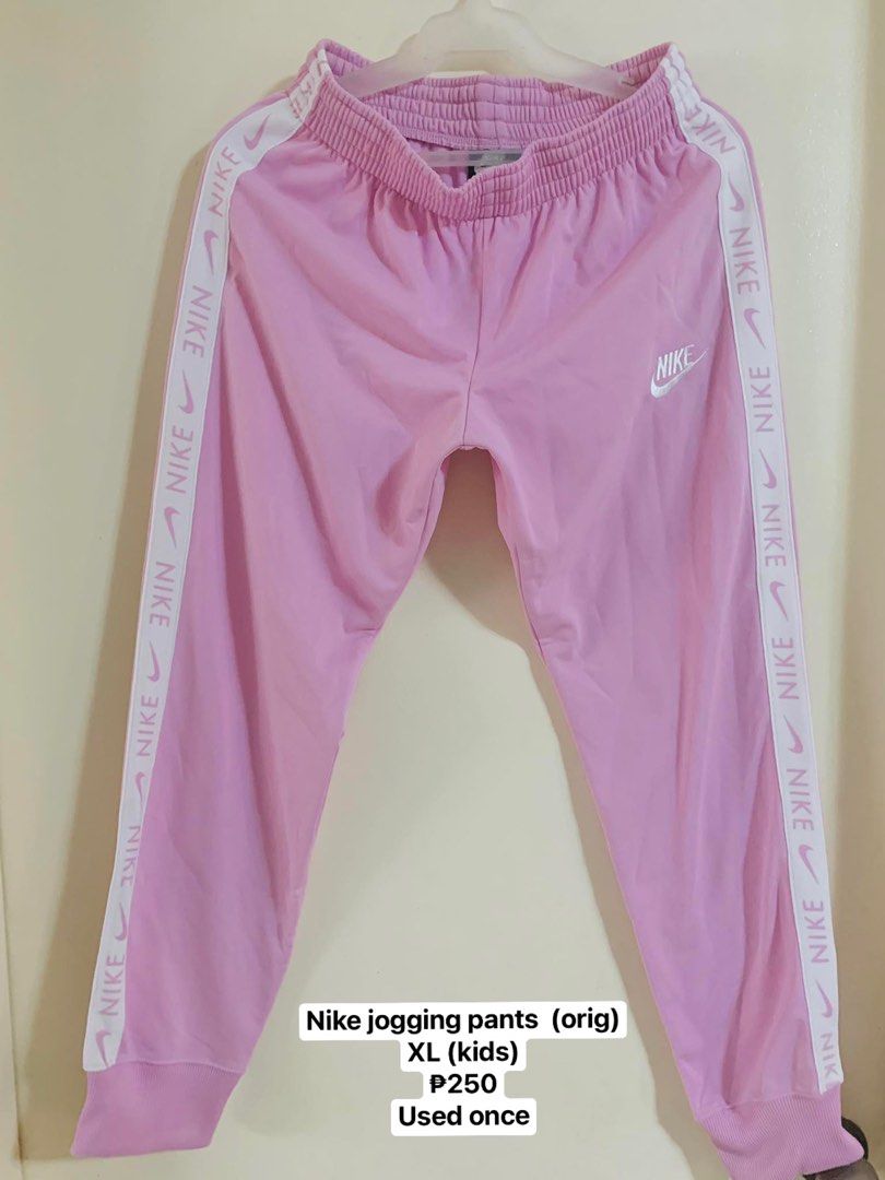 Jogging nike pastel best sale