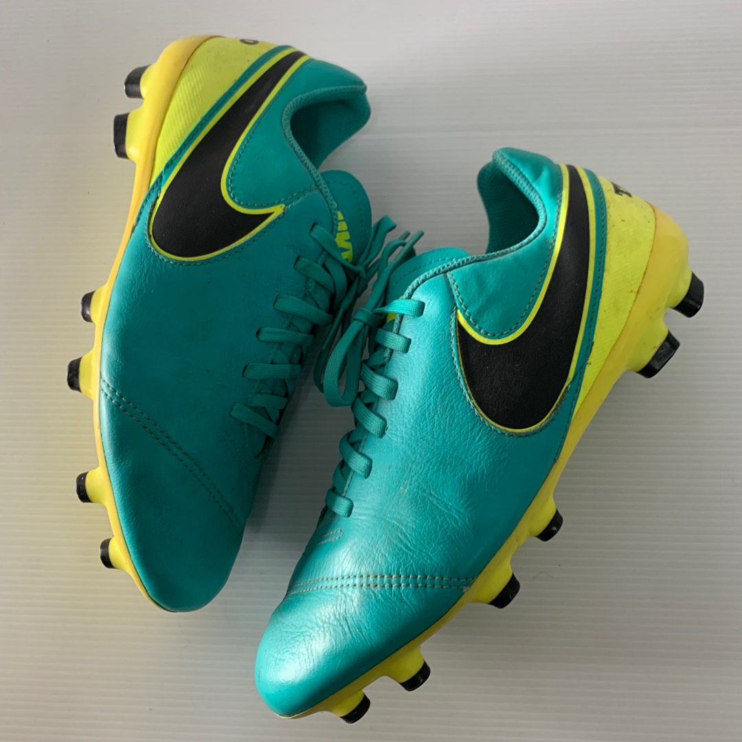 Football Shoes Reebok Brand, Men's Fashion, Footwear, Boots on Carousell