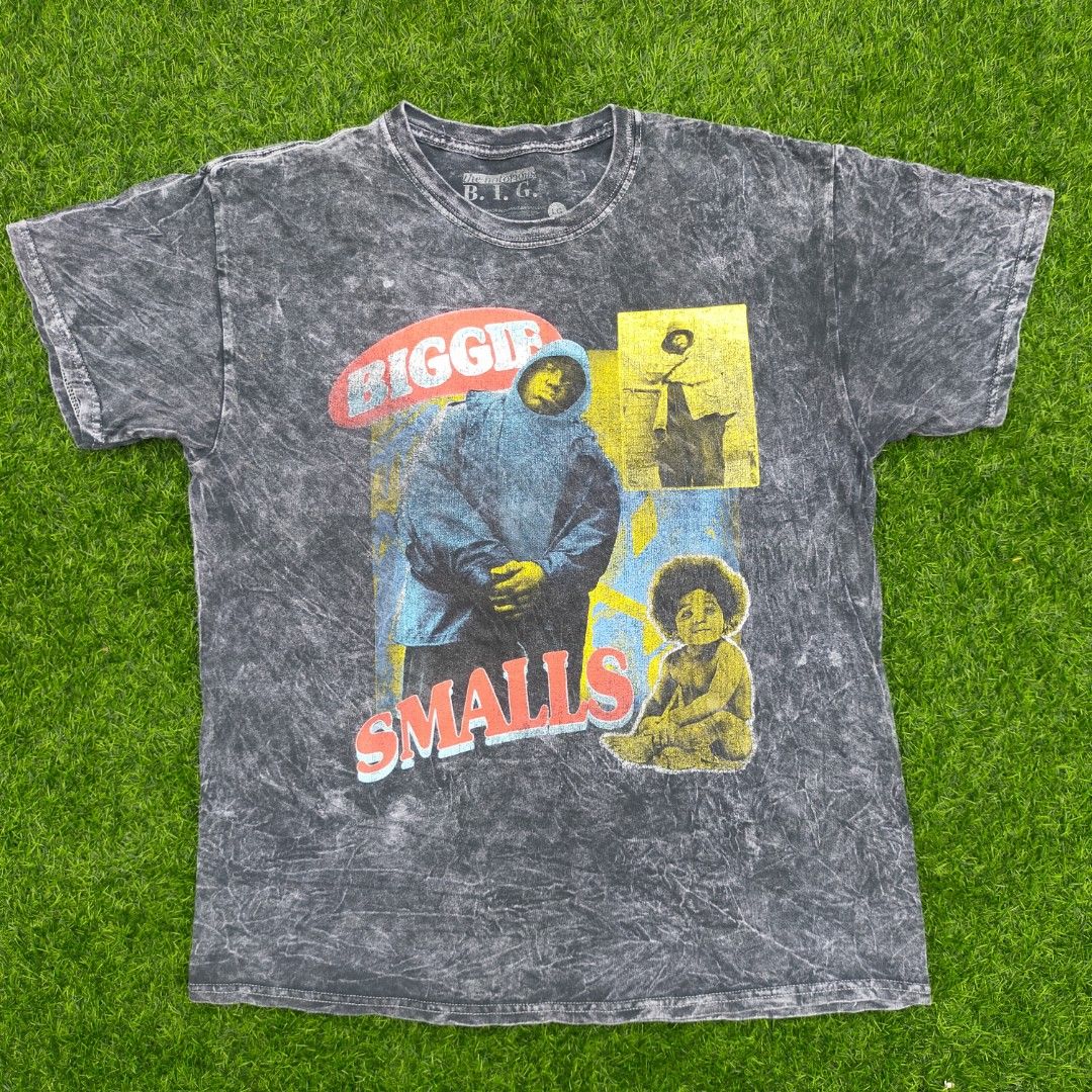 Notorius BIG (Category: Tshirts & Polo Shirts ) located in San Fernando. Submitted by graileditemsph (Listing ID 1253252196, Image 1). Description: Biggie Smalls - Notorious BIG Acid Washed Shirt Official merch(printed tag) Large 22x28.5.