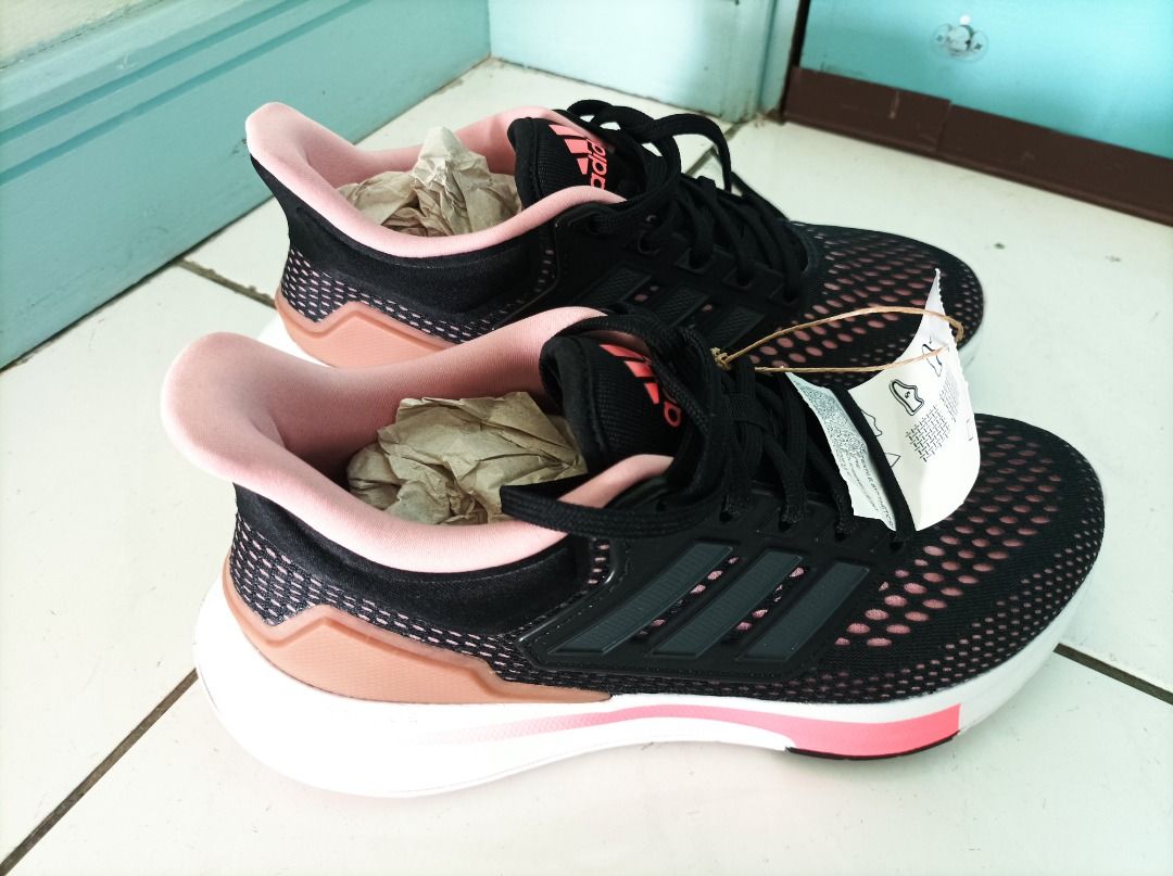Original Adidas Women Running Sport Shoe size UK 4 half Women s