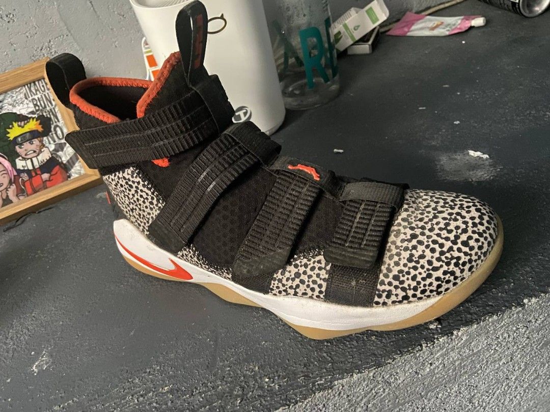 Lebron soldier xi store sfg