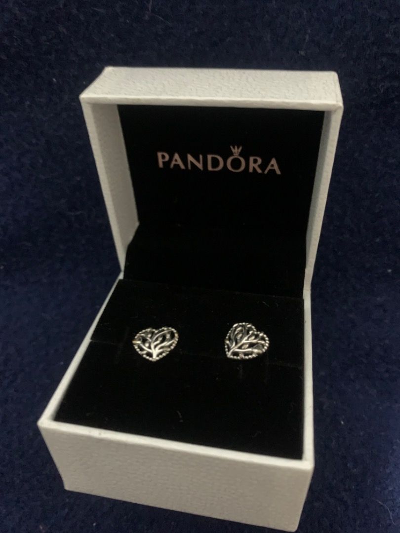 Pandora family tree earings clearance
