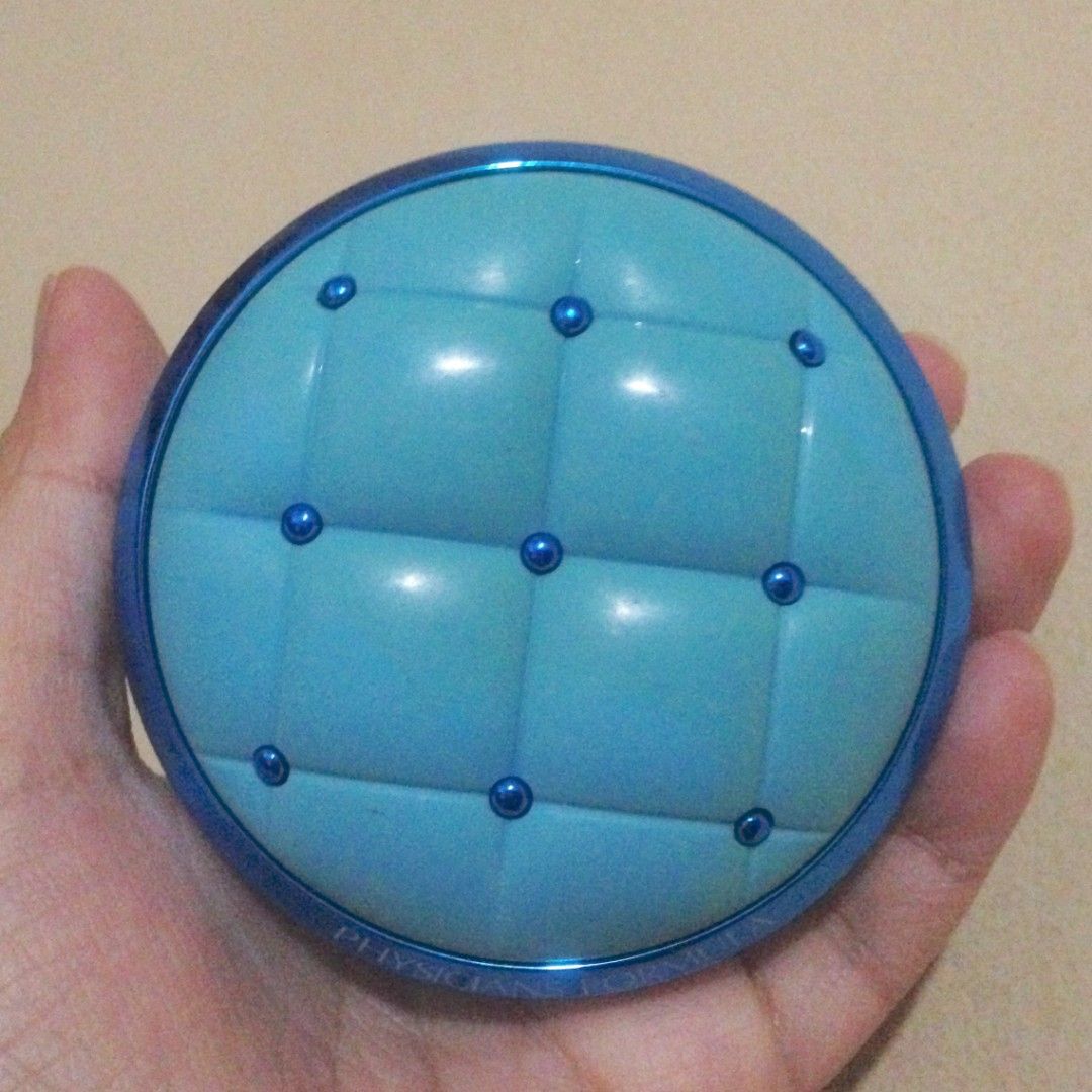 Physicians Formula Cushion Case Only (Category: Makeup) located in Makati City. Submitted by meowstalgia (Listing ID 1253172614, Image 1). Description: ⭐ Physicians Formula Cushion Case Only ⭐ Thoroughly Cleaned ⭐ Little bit of discoloration at the top ⭐ wysiwyg ⭐ RFS: Decluttering and need funds ⭐ payment: bank transfer (Unionbank) ⭐ add for shipping (GoGo Xpress or LBC).