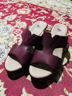 (Category: ) located in . Submitted by leeya94 (Listing ID 1253307358, Image 1). Description: .