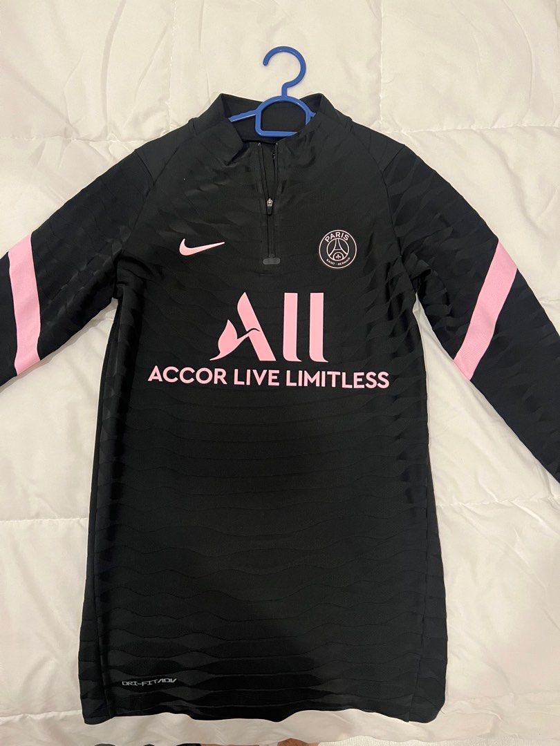 PSG x Louis Vuitton S, Men's Fashion, Activewear on Carousell