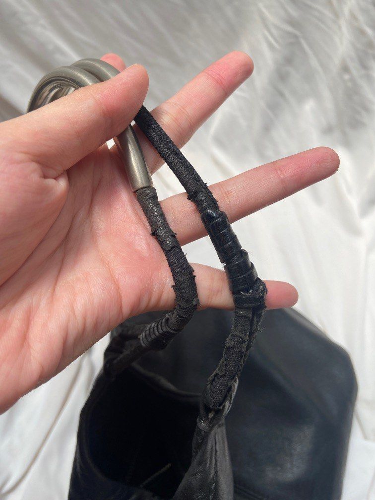 Ipi hotsell zipper prada