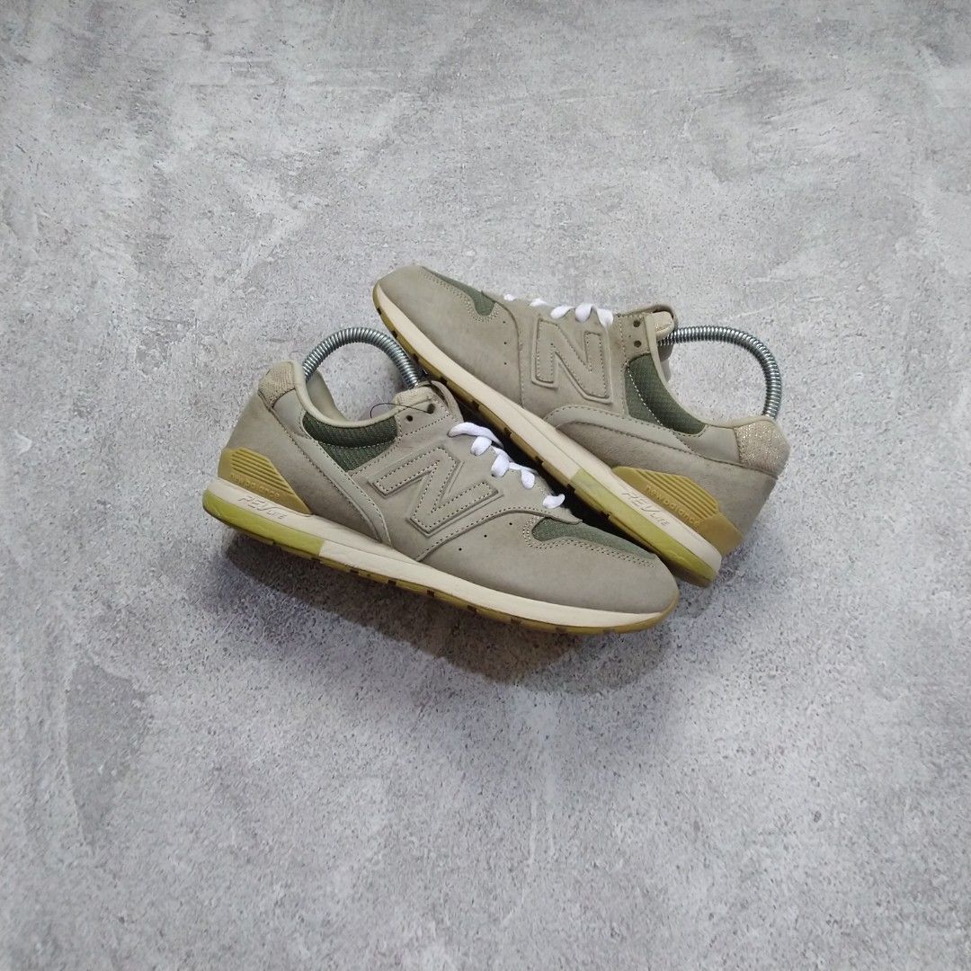 Sepatu New Balance 996 second original Fesyen Pria Sepatu
