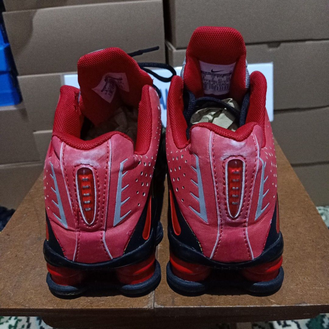Sepatu nike shock online