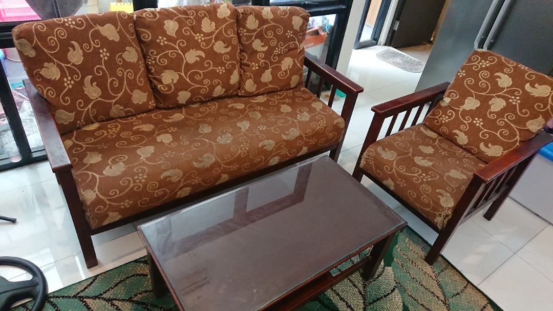 Sofa Set kayu jati (sofa 3 seater, 1 seater dan meja) on Carousell