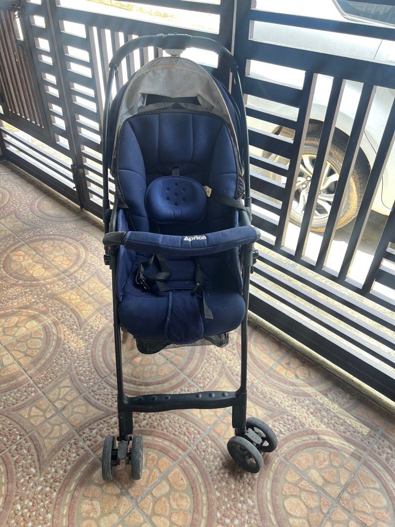 Aprica lightweight stroller top