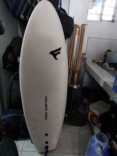 Surfing board