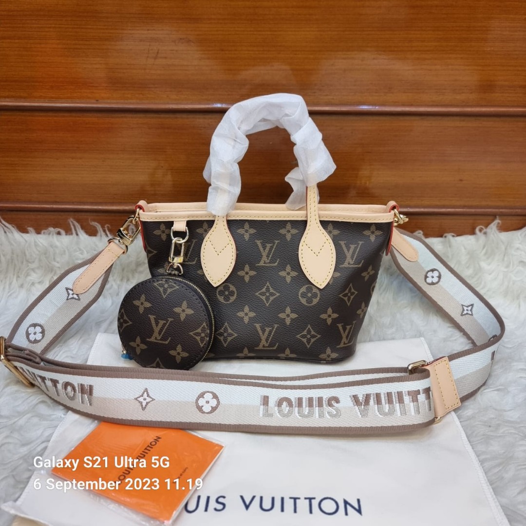 Tas Louis Vuitton montaigne size mini good quality, Barang Mewah, Tas &  Dompet di Carousell