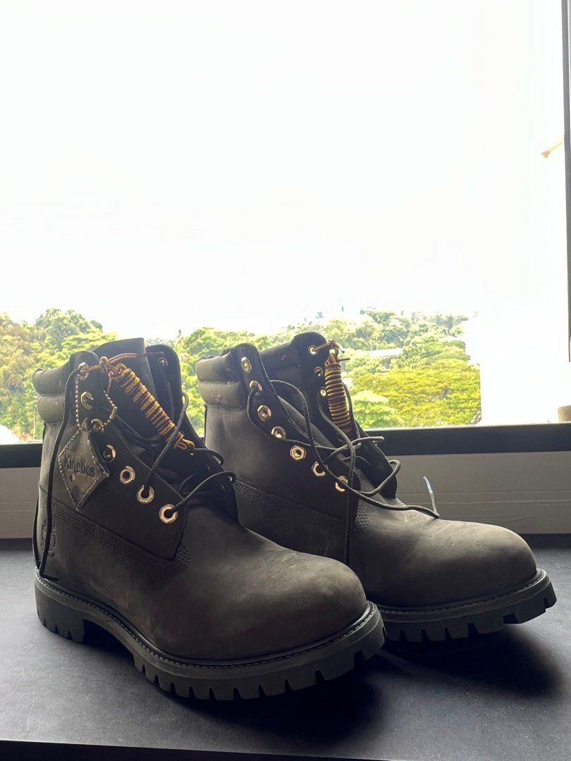Gold and discount black timbs