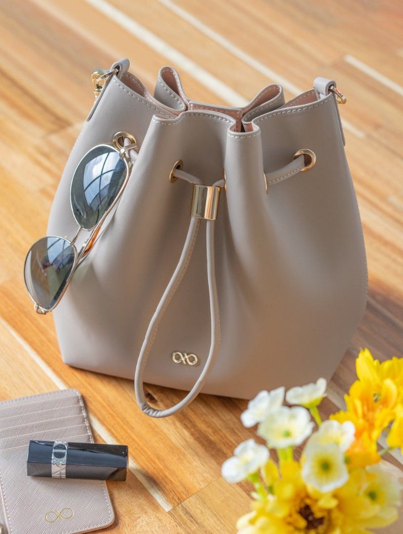 Taupe bucket bag sale