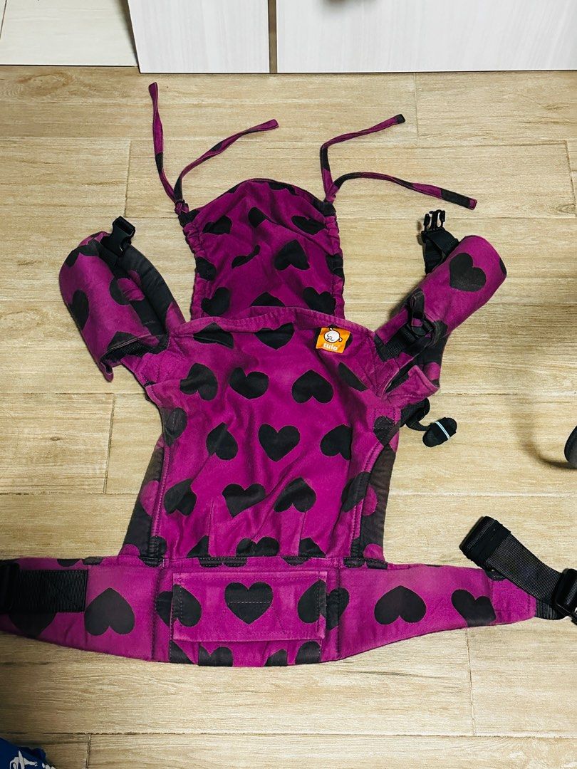 Tula standard carrier, Babies & Kids, Going Out, Carriers & Slings on