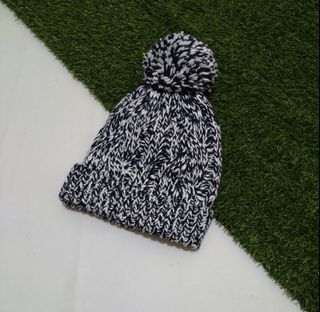 UNIQLO Cable Knit Wool Blend Pepper Beanie Hat Bonnet One Size 22cm