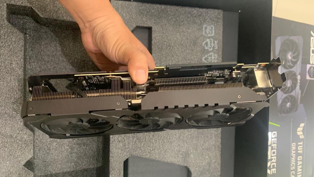 Tuff Gaming Shell VGA ASUS Tuff Gaming, Elektronik, Bagian Komputer & Aksesoris di Carousell