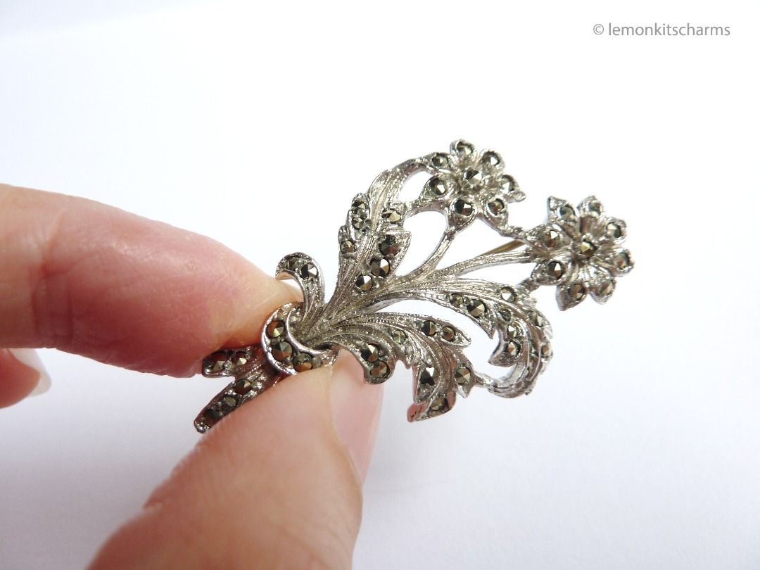 Marcasite brooch top