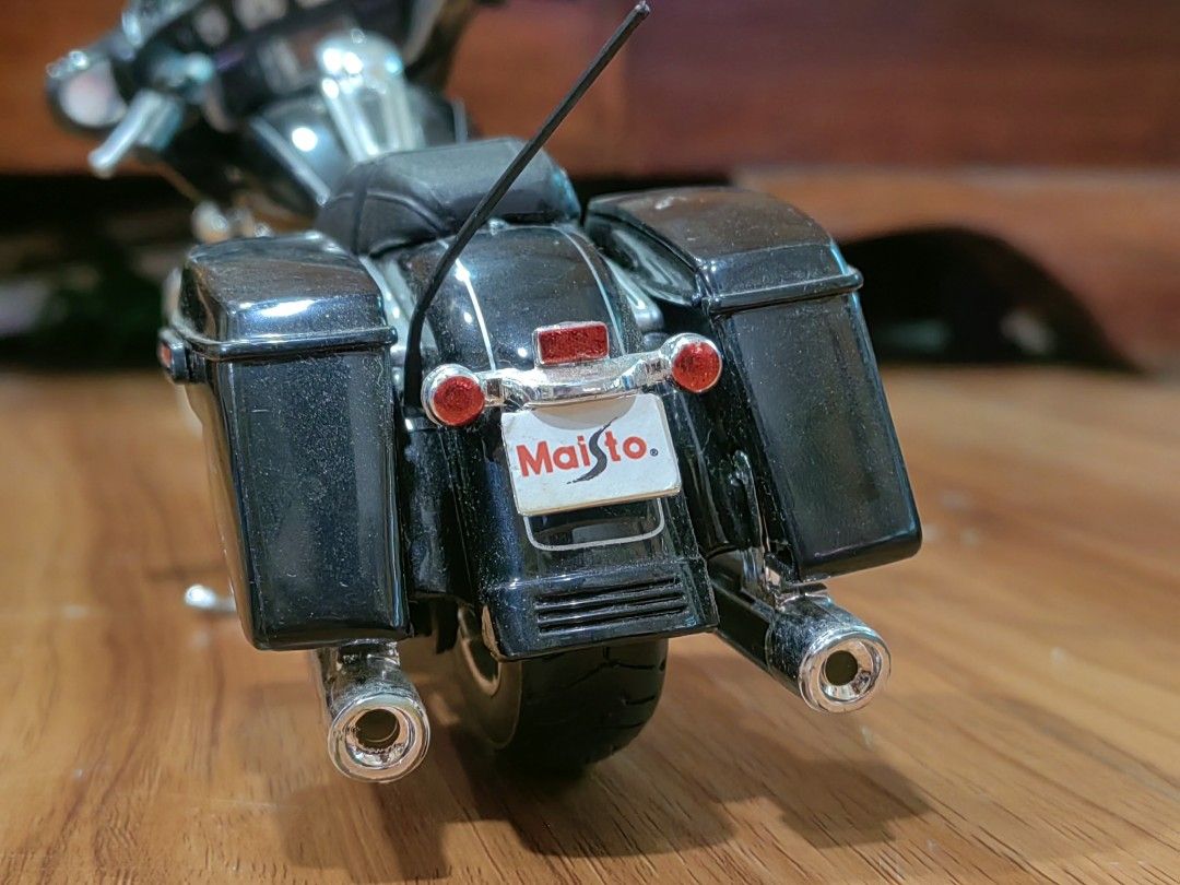 Vintage Maisto Harley Davidson Motorcycle Diecast Hobbies Toys Toys Games on Carousell