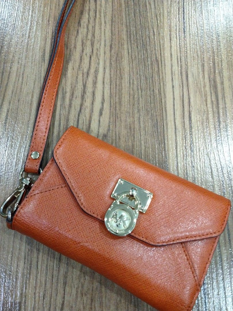 Vintage Michael Kors purse (READ Description) | Purses michael kors, Brown  purses, Michael kors