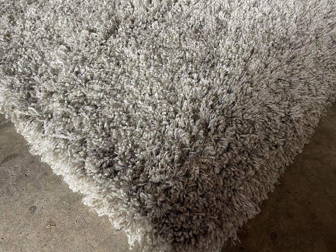 Wilton carpet Japan surplus (Category: Carpets, Mats & Flooring) located in Manila. Submitted by Hezcki (Listing ID 1253199413, Image 1). Description: .
