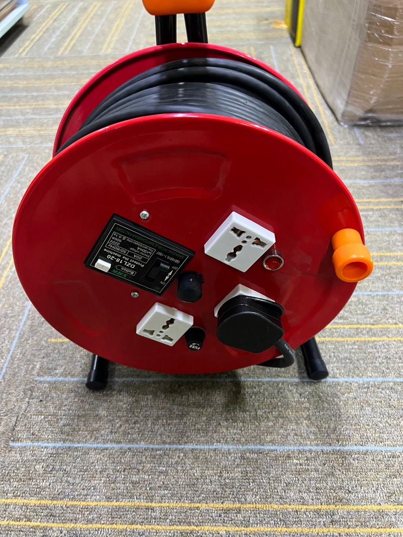 Power extension electrical cable Wire reel 25 meters, TV & Home
