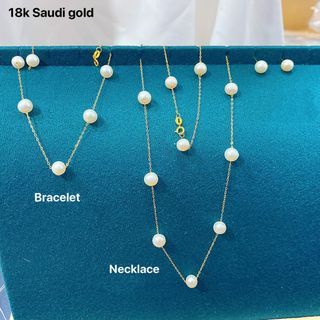 18k Fresh Water Pearl Set
Bracelet - 1,500
Necklace - 2,150
Earrings
Silicon Lock - 1,000
Gold Lock - 1,450