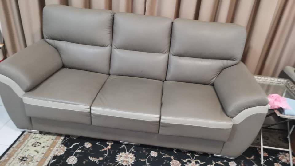 3 2 seater sofa like new seldom used