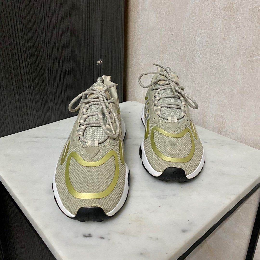 Nike haiwee outlet