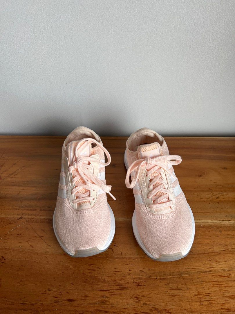 Adidas Swift Run X Low top sneakers size 6 US Women s Fashion