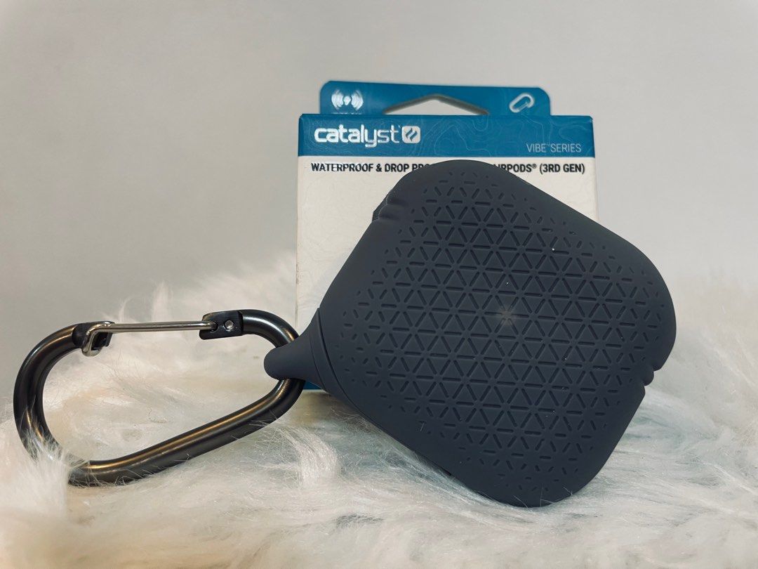 Apple airpod case (gen 3) catalyst (Category: Headphones & Headsets) located in Makati City. Submitted by tomypom (Listing ID 1253377563, Image 3). Description: Authentic catalyst case Color: battleship gray Airpods 3rd generation Waterproof IP67 1meter Drop proof 4ft On sale!!! 999 pesos only! .