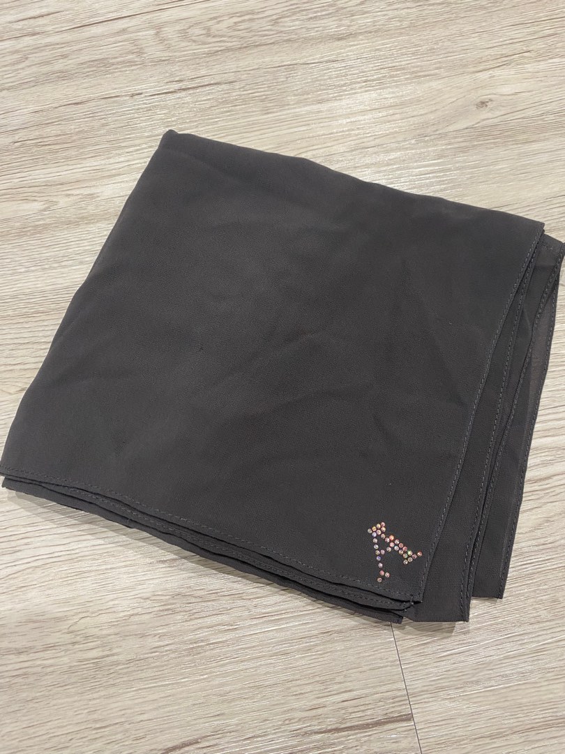 ariani shawl price